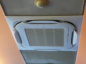 カフェ・ド・バンフ